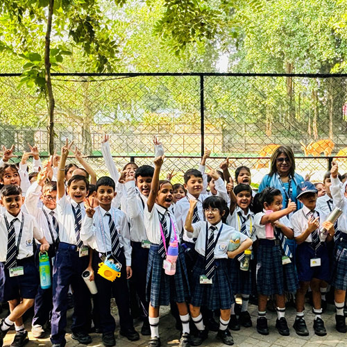 Traversing through the fauna! (Alipore Zoological Garden)