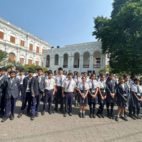 The Path to a World of Imagination (The National Library)